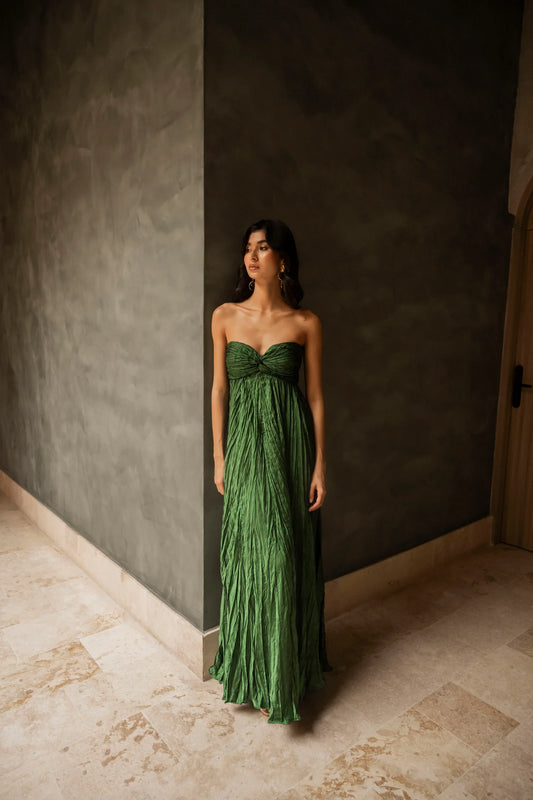 Elegant Strapless Pleated Maxi Dress – Emerald Green